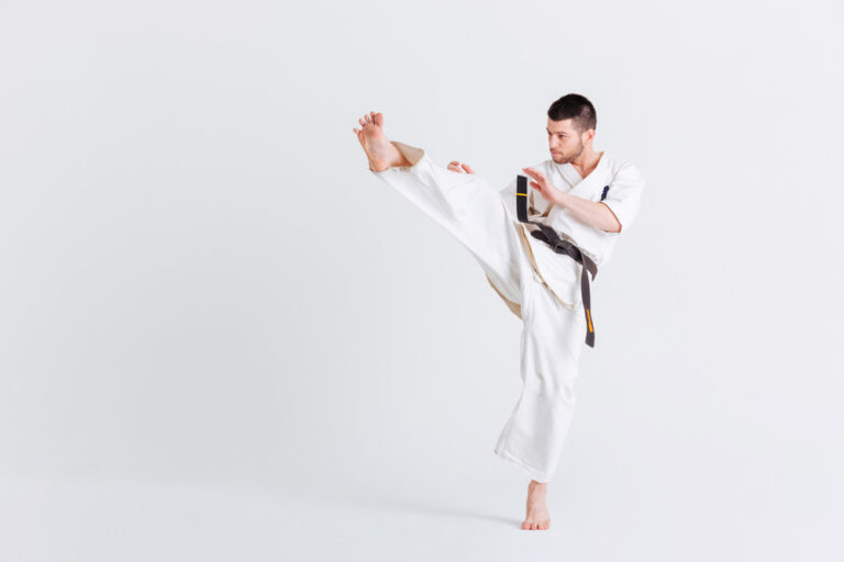 3 Benefits of Karate Classes for Adults